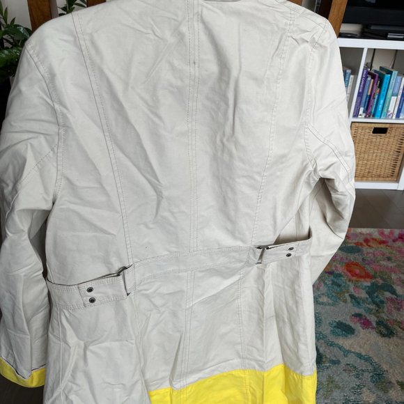 Eddie Bauer Tan and Yellow Rain Jacket Size S - Picture 3 of 3